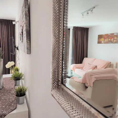 Sarah En Parque Santiago 1 美洲海滩